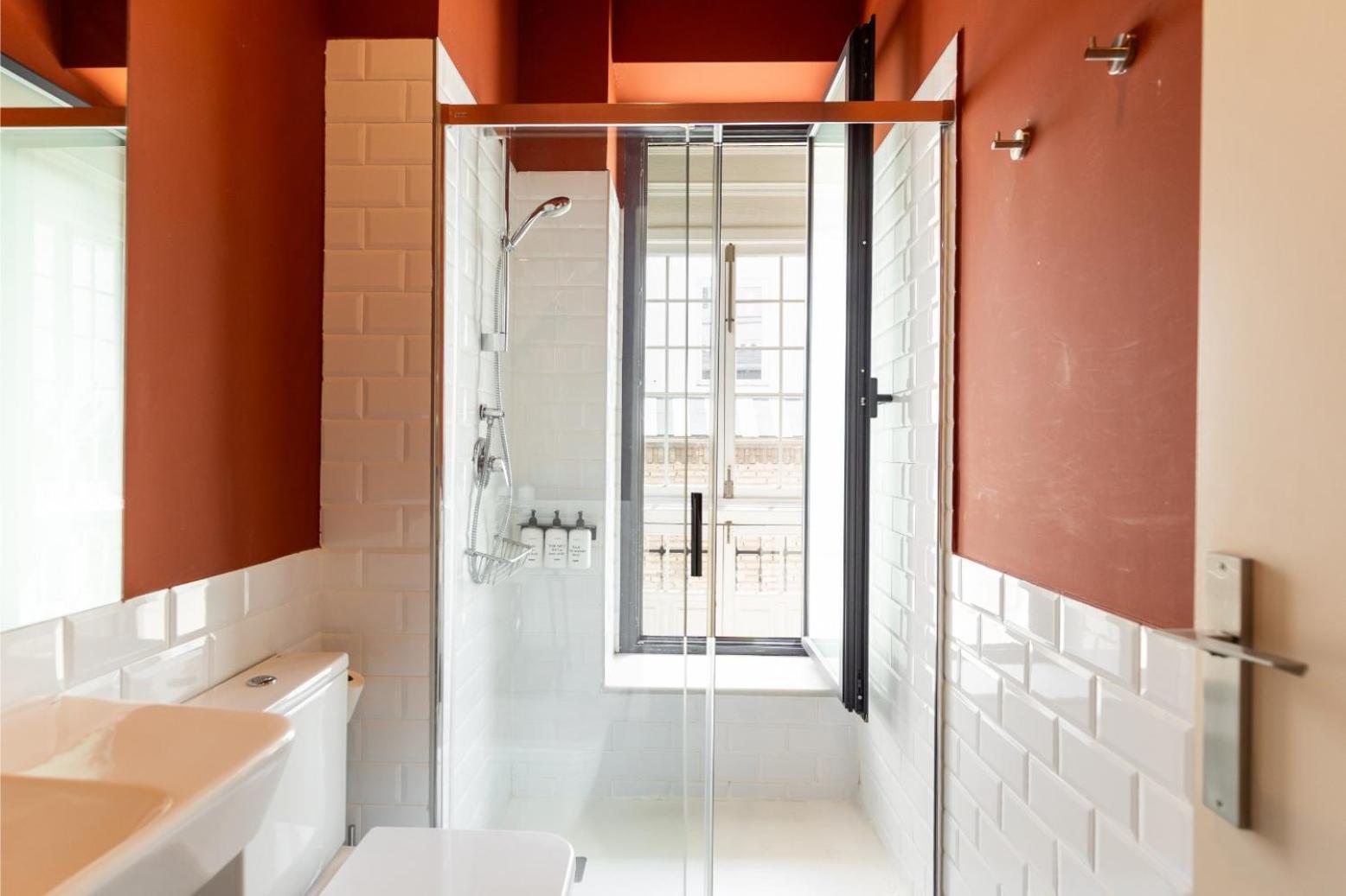 Premium Double or Twin Room,1723012411:JPEG